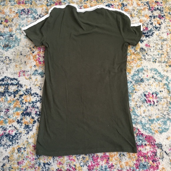 Victorias Secret PINK | hunter green sequin T Shirt - Picture 4 of 4